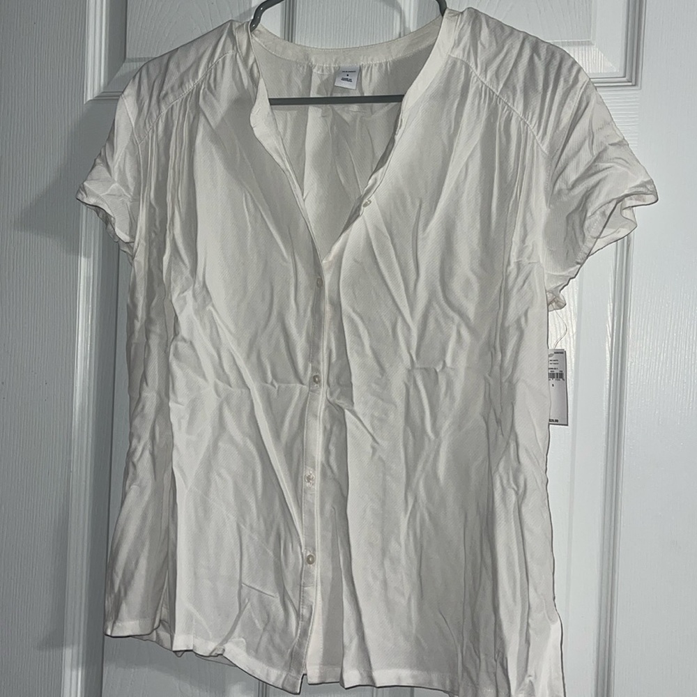 NWT Short Sleeve Button Up Blouse for Women for Spring
